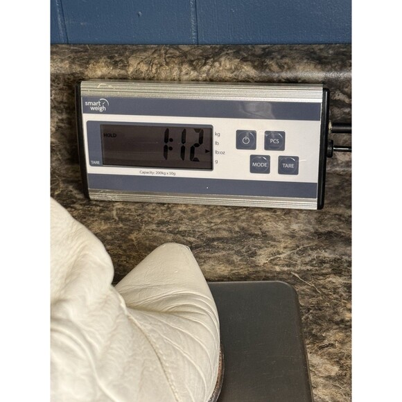 Vintage ZODIAC WHITE LEATHER COWGIRL SLOUCHED BOOTS Metal Toe/Heel 8 - Picture 11 of 11